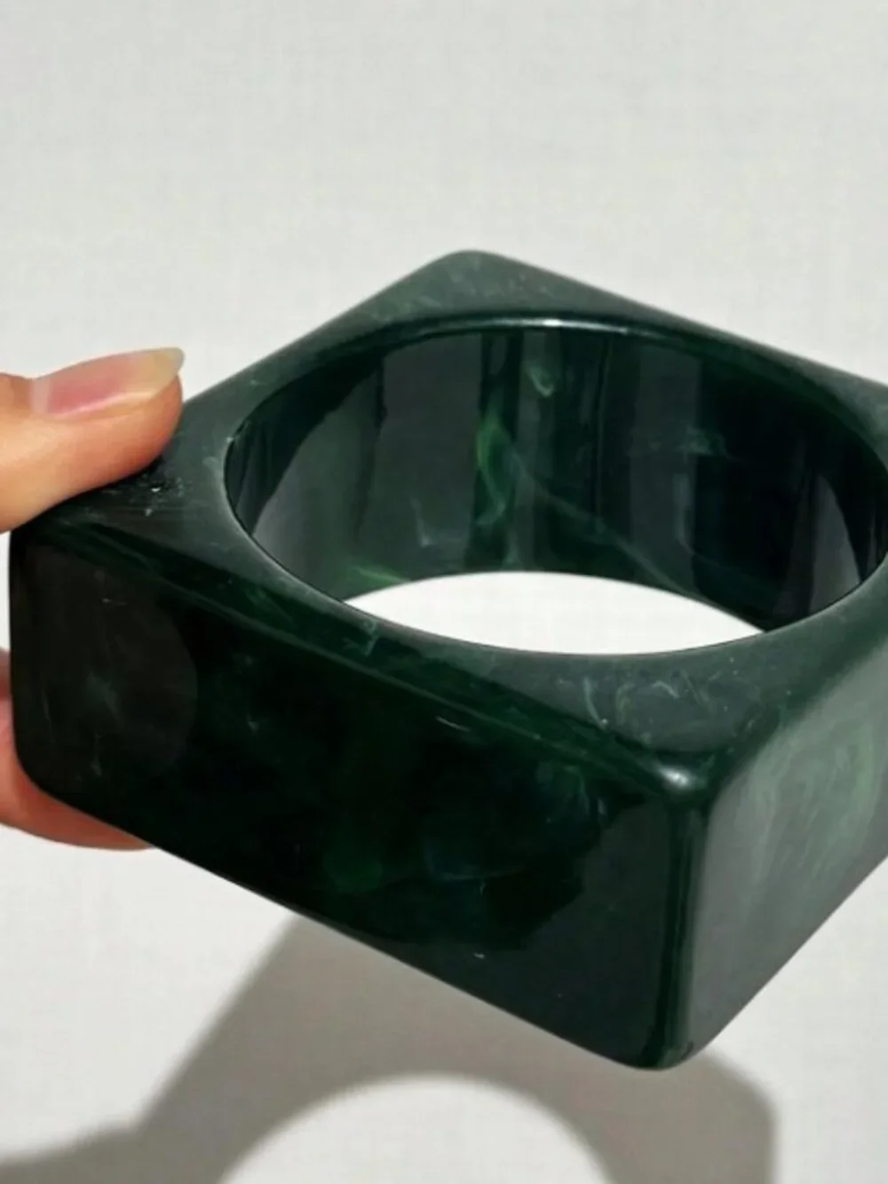 1pc Vintage Green Wide Resin Bangle Bracelet With Amber Pattern Accents